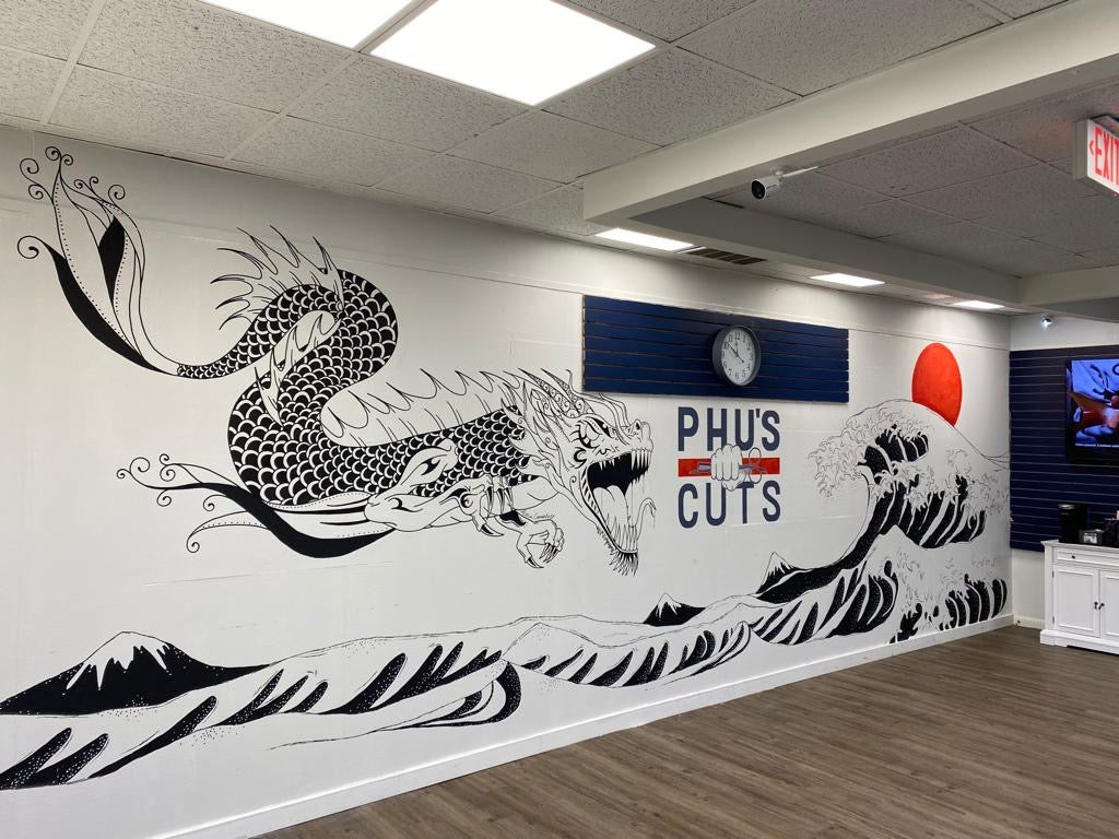 PHU'S CUTS